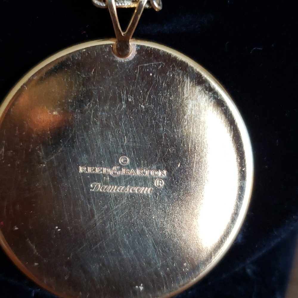 Reed and Barton Medalion Pendant Necklace - Picture 2 of 6